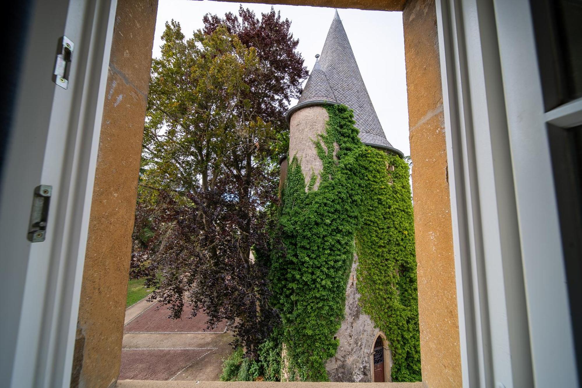 Hotel Chateau Schengen Exterior photo