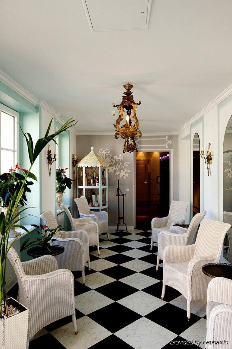 Hotel Chateau Schengen Exterior photo