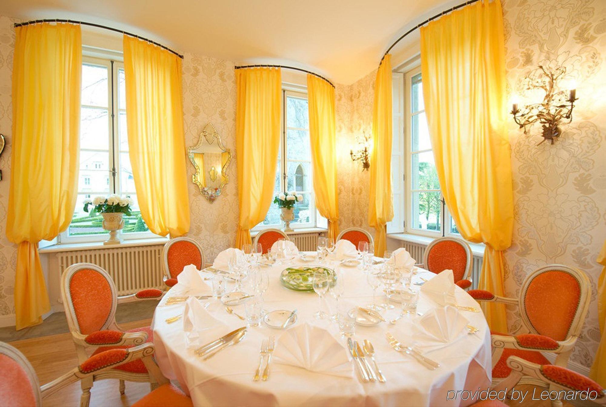 Hotel Chateau Schengen Exterior photo